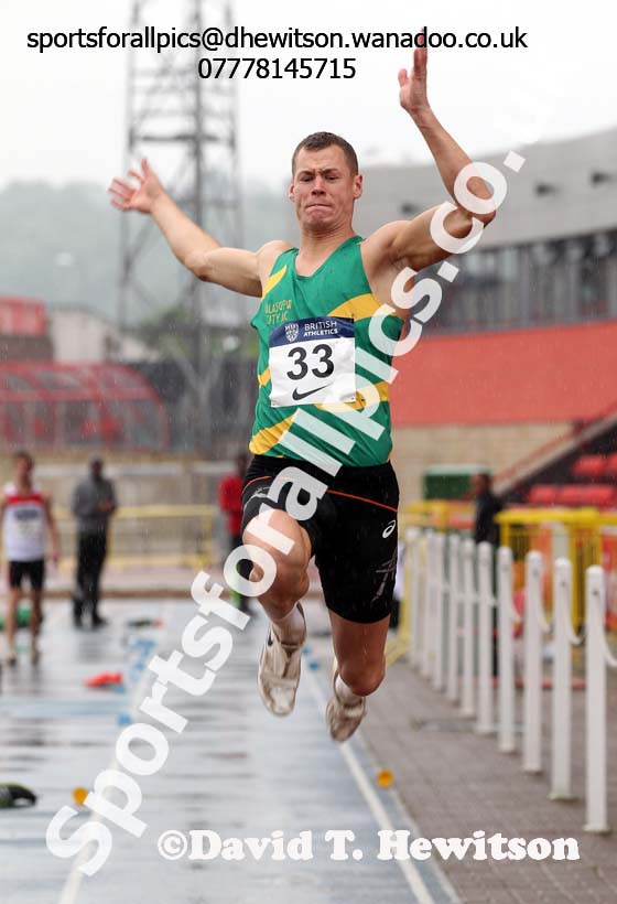 David Martin (Glasgow City) winner of the long jump, British National League, Division 1, Gateshead. Photo: David T. Hewitson/Sports for All Pics
